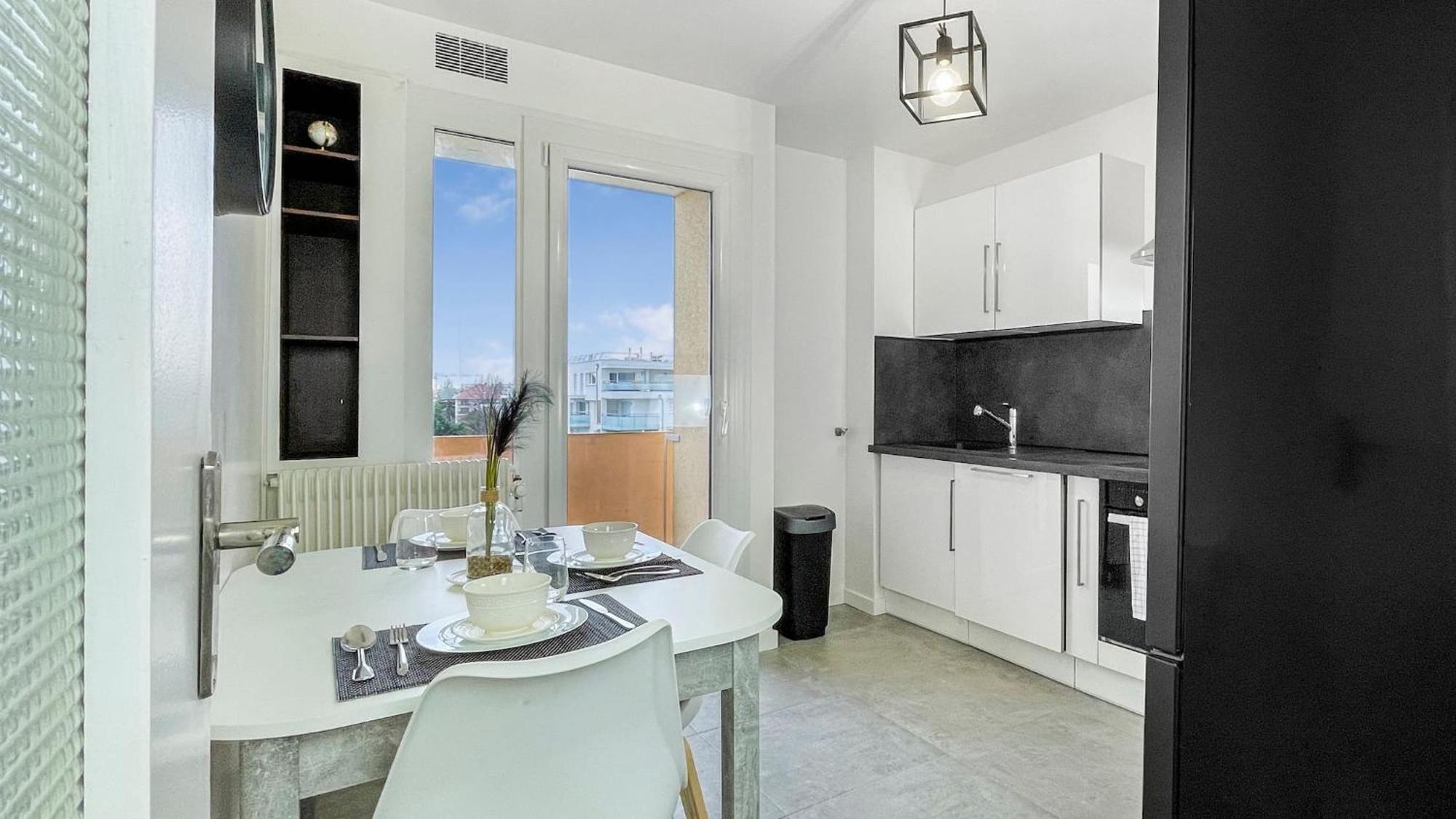 Homey La Coloc Mugi - Colocation Haut De Gamme - Chambres Privees - Balcon - Wifi Et Netflix - Proche Transports Commun Annemasse Exteriér fotografie